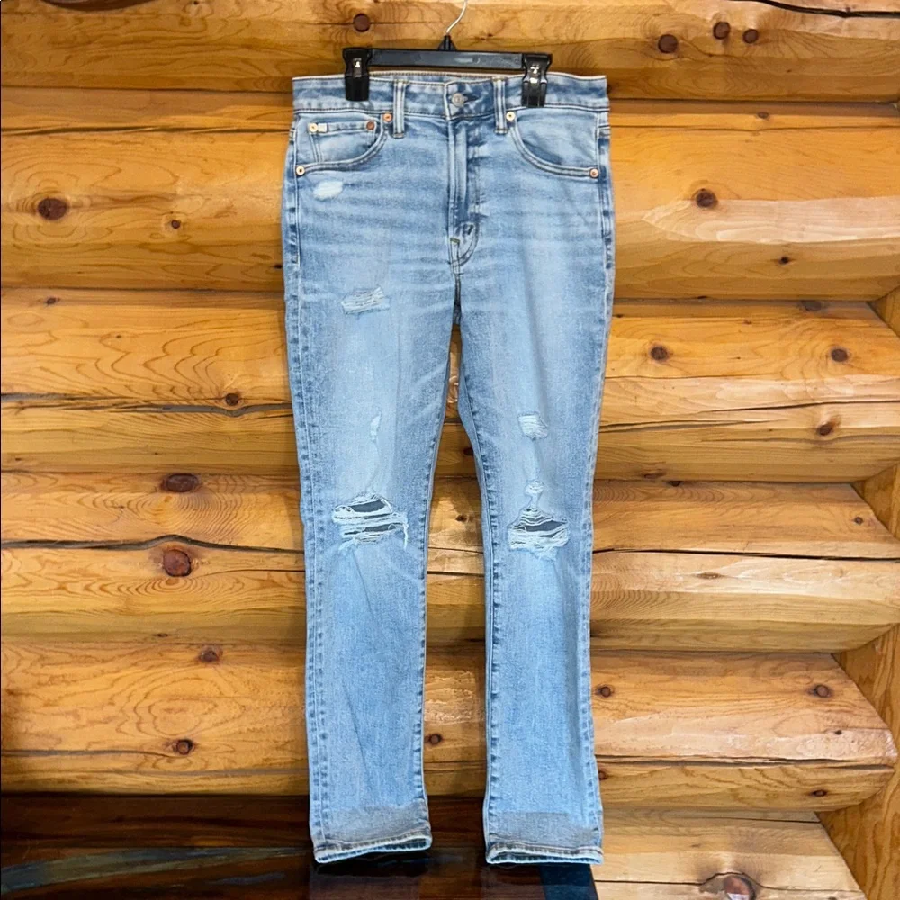 American Eagle Like New AE77 Premium Skinny Jeans Size 6 Reg. in Light Destroy - Picture 7 of 15